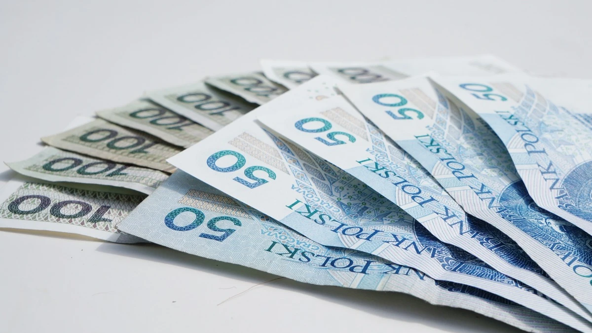 Jak sprytnie oszczędzać? Najłatwiejsze sposoby na oszczędności