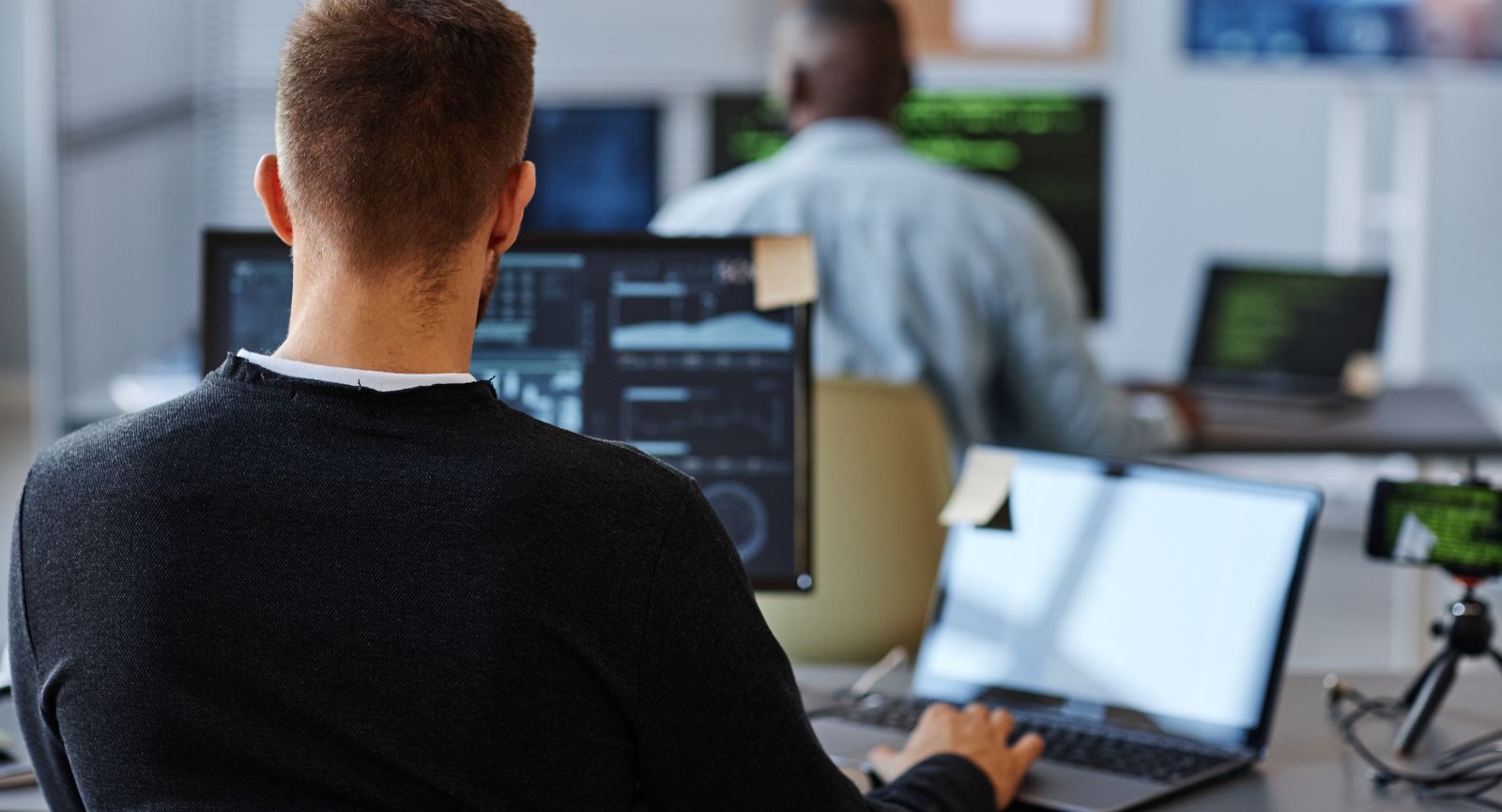 Rezygnacja z etatu. Jak to mądrze zrobić?