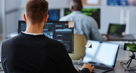 Rezygnacja z etatu. Jak to mądrze zrobić?