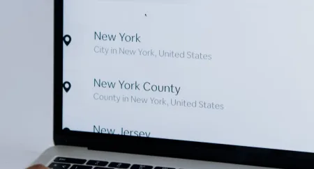 Tanie noclegi. Jak szukać niedrogich pokoi podczas podróży?
