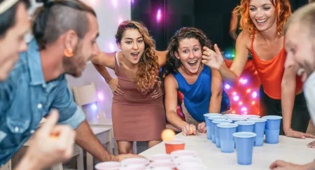 Pomysły na sylwestrowe gry i konkursy dla gości